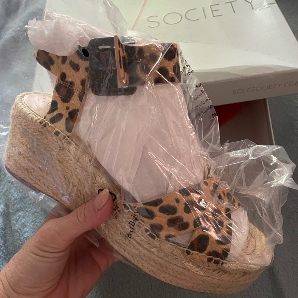 Sole Society Platform Espadrille Sandals - Leopard 8.5 NIB